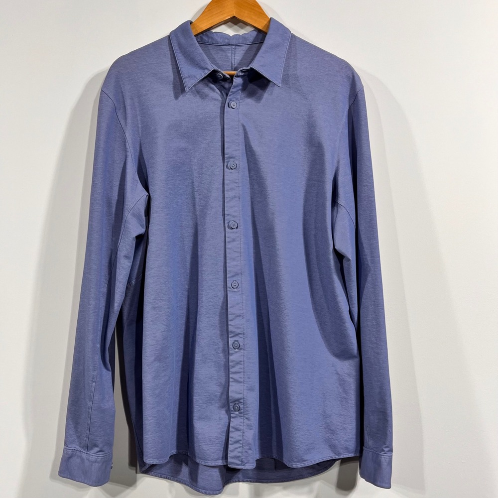 Lululemon Commission Mens Long Sleeve Button Down Shirt XL Blue‎ Career Office